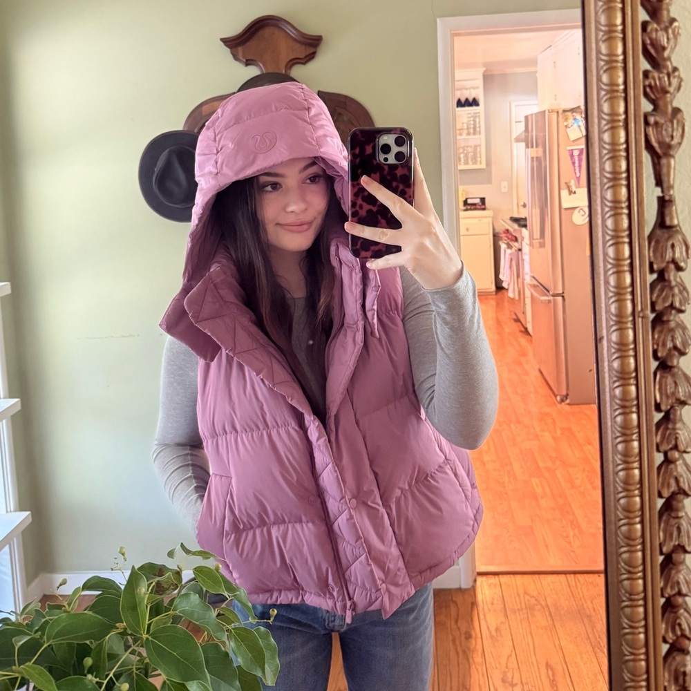 Lululemon Athletica Wunder Puff Mauve Hooded Vest